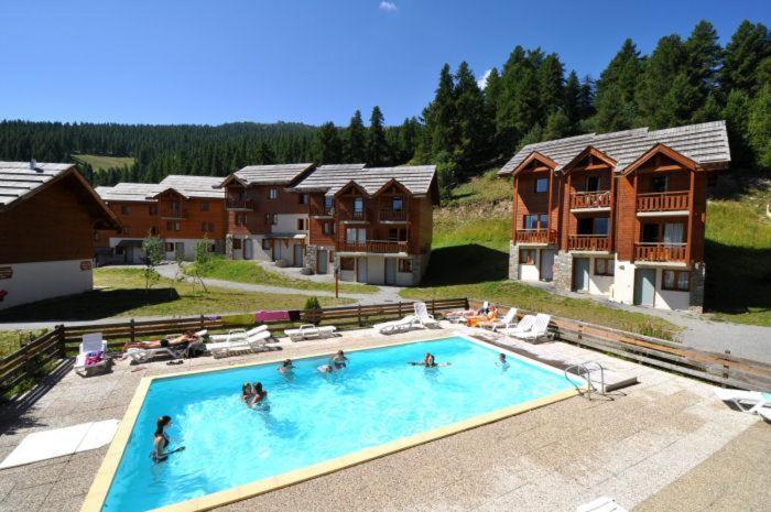 Les Chalets Du Parc Aux Etoiles - Cimes Et Neige Lejlighed Puy-Saint-Vincent Eksteriør billede
